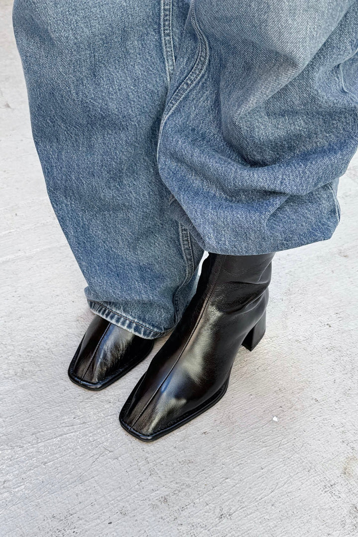 Berlin Rift Black Leather Boots