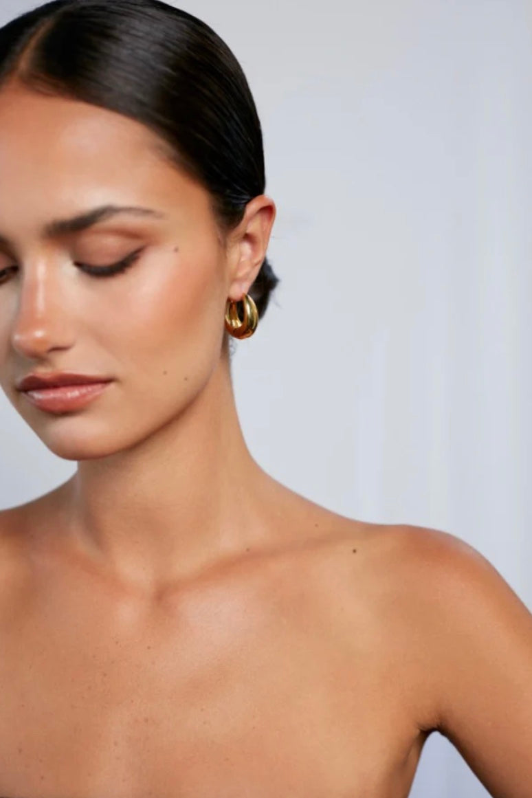 ANNI LU Golden Curve Hoops Bold Gold - Dale