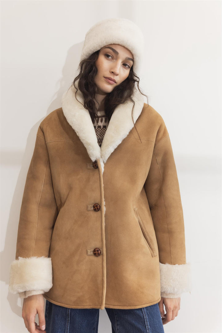 CAMILLA PIHL Azta Beanie Camel Suede - Dale
