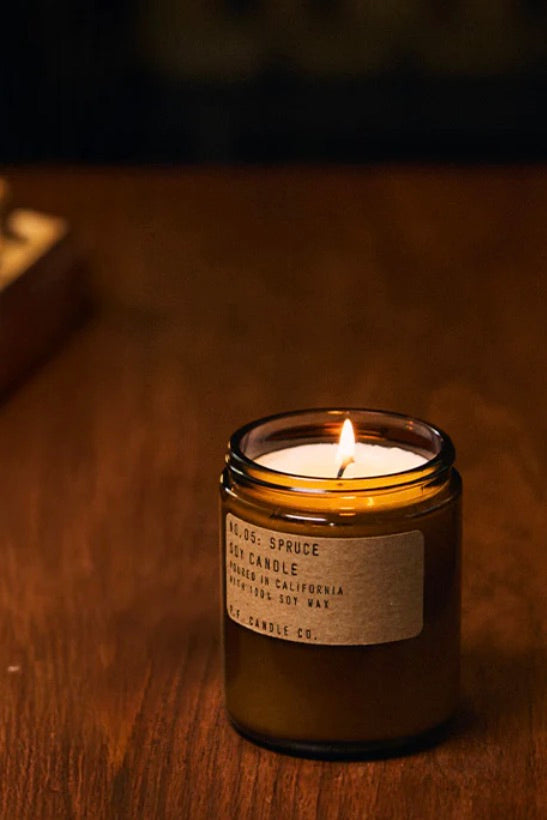 No. 05 Spruce Standard Candle