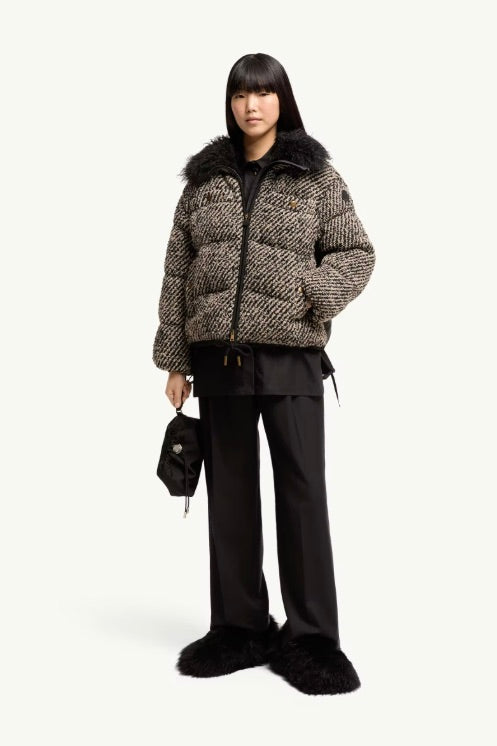 Dynamique Bouclé Short Down Jacket Dark Grey