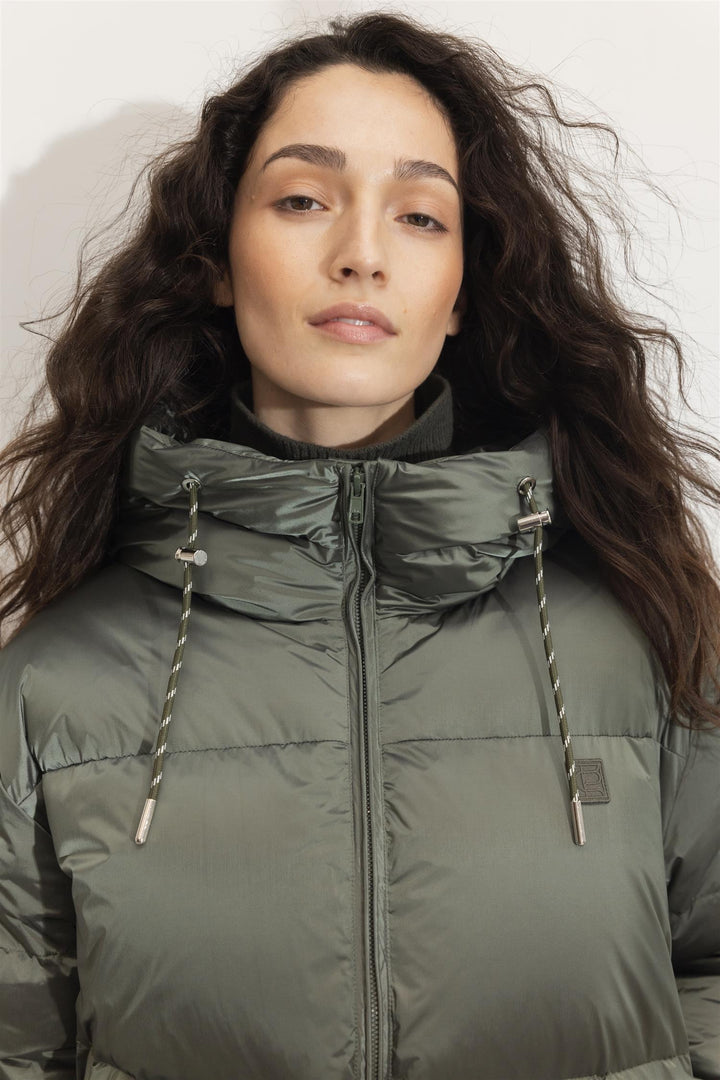 Saga Down Jacket Olive