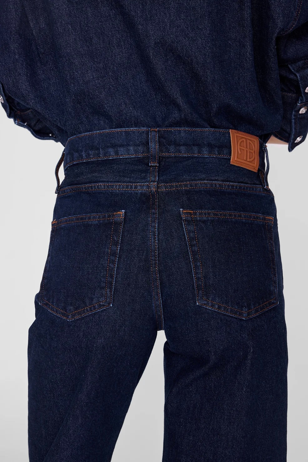 Hugh Jean 32" Unwashed Blue