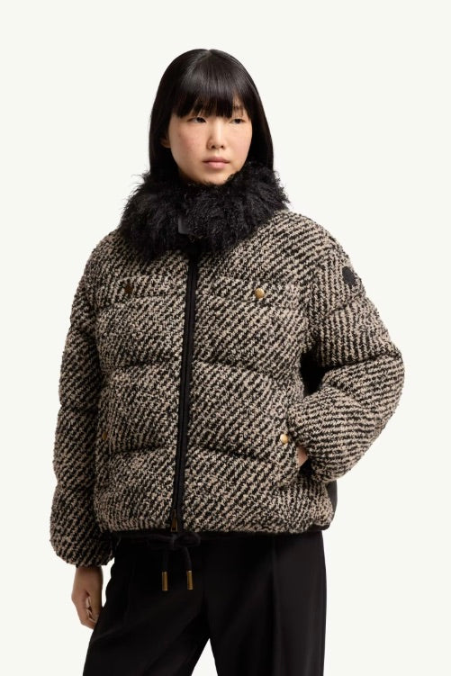 Dynamique Bouclé Short Down Jacket Dark Grey