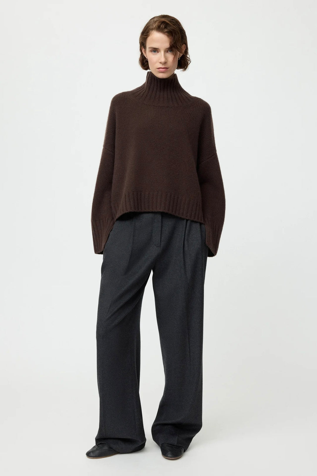 Girlfriend Turtleneck Mocha