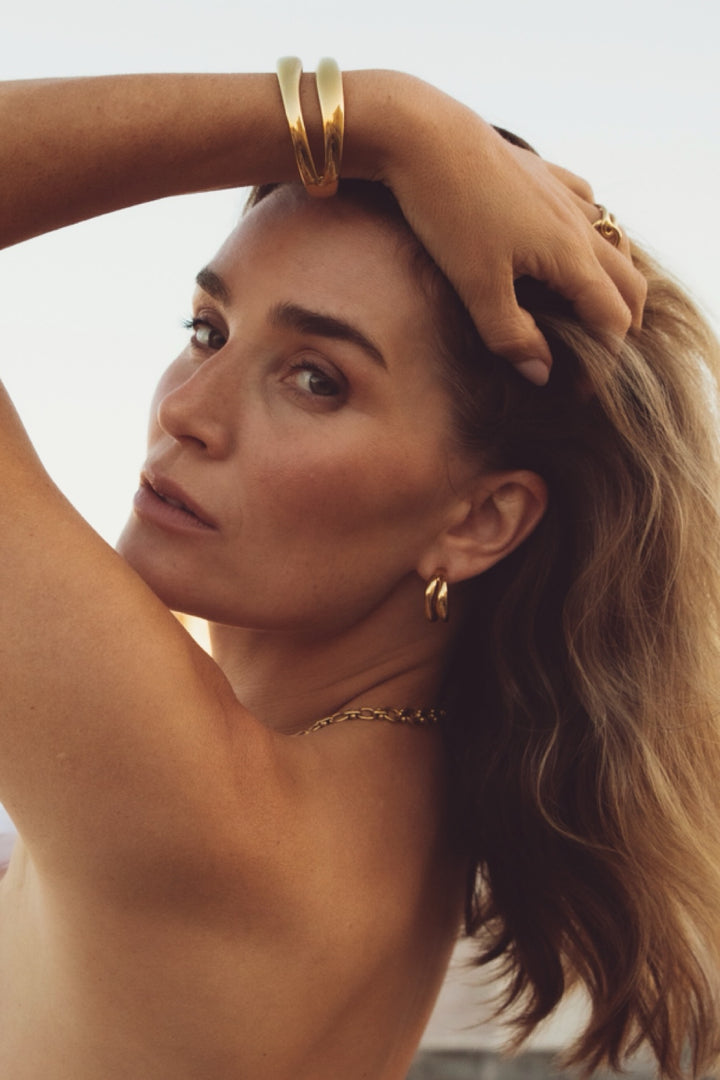 CAMILLA PIHL JEWELRY The Big Curved Hoops - Dale