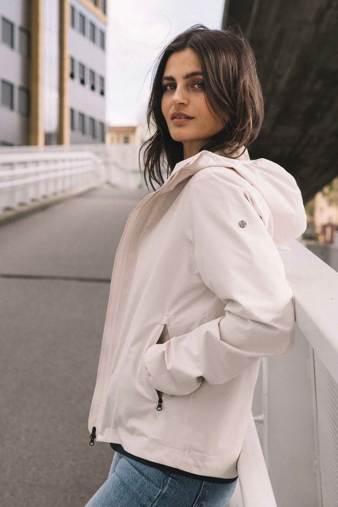Veil II Neutral White