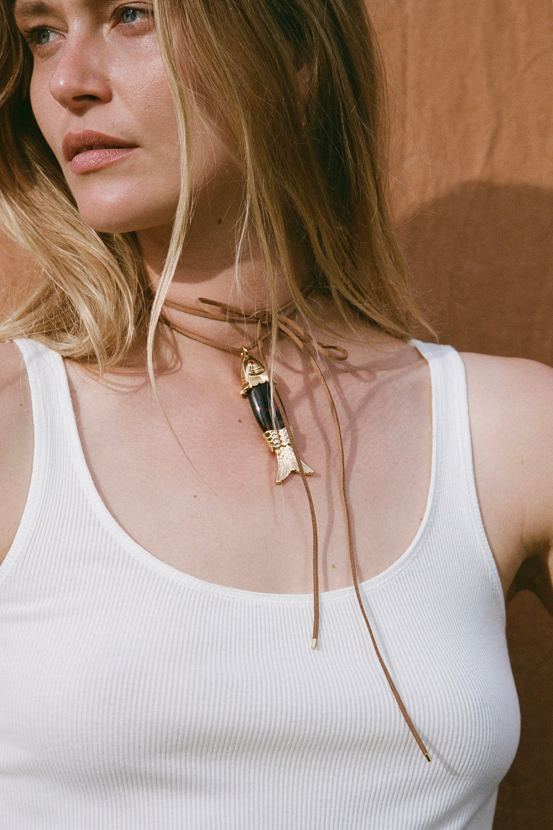 Big Catch Necklace Gold