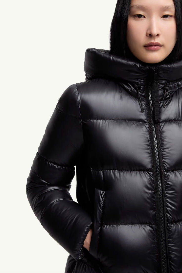 Serittes Hooded Short Down Jacket
