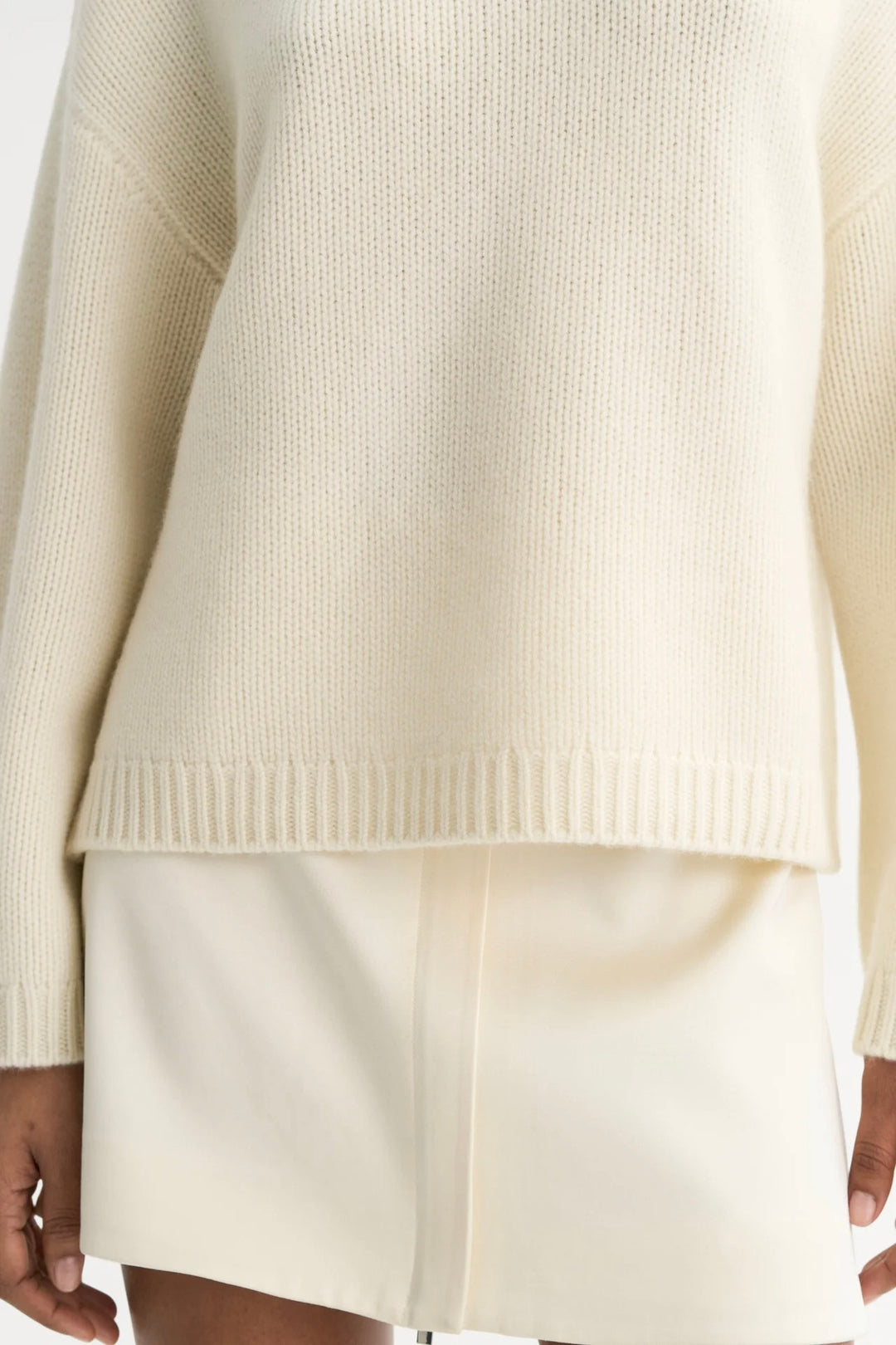 Chunky Crewneck Feather White