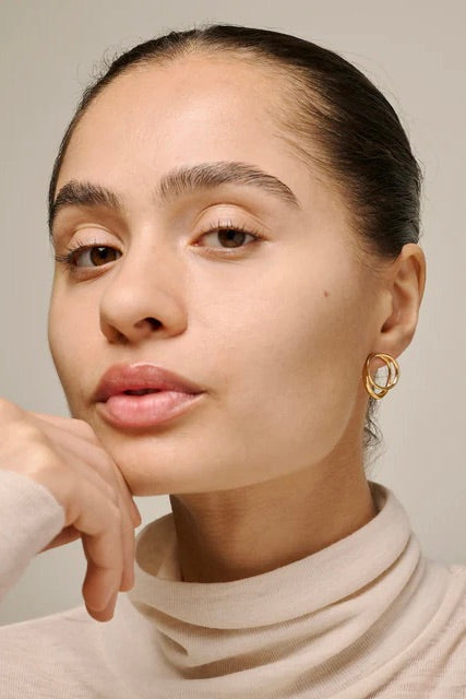 ENAMEL Bellu Studs - Dale