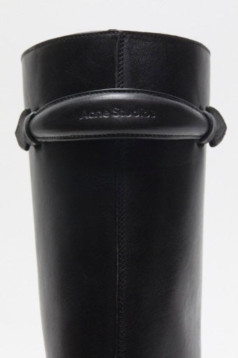 Beshay Boot Ode