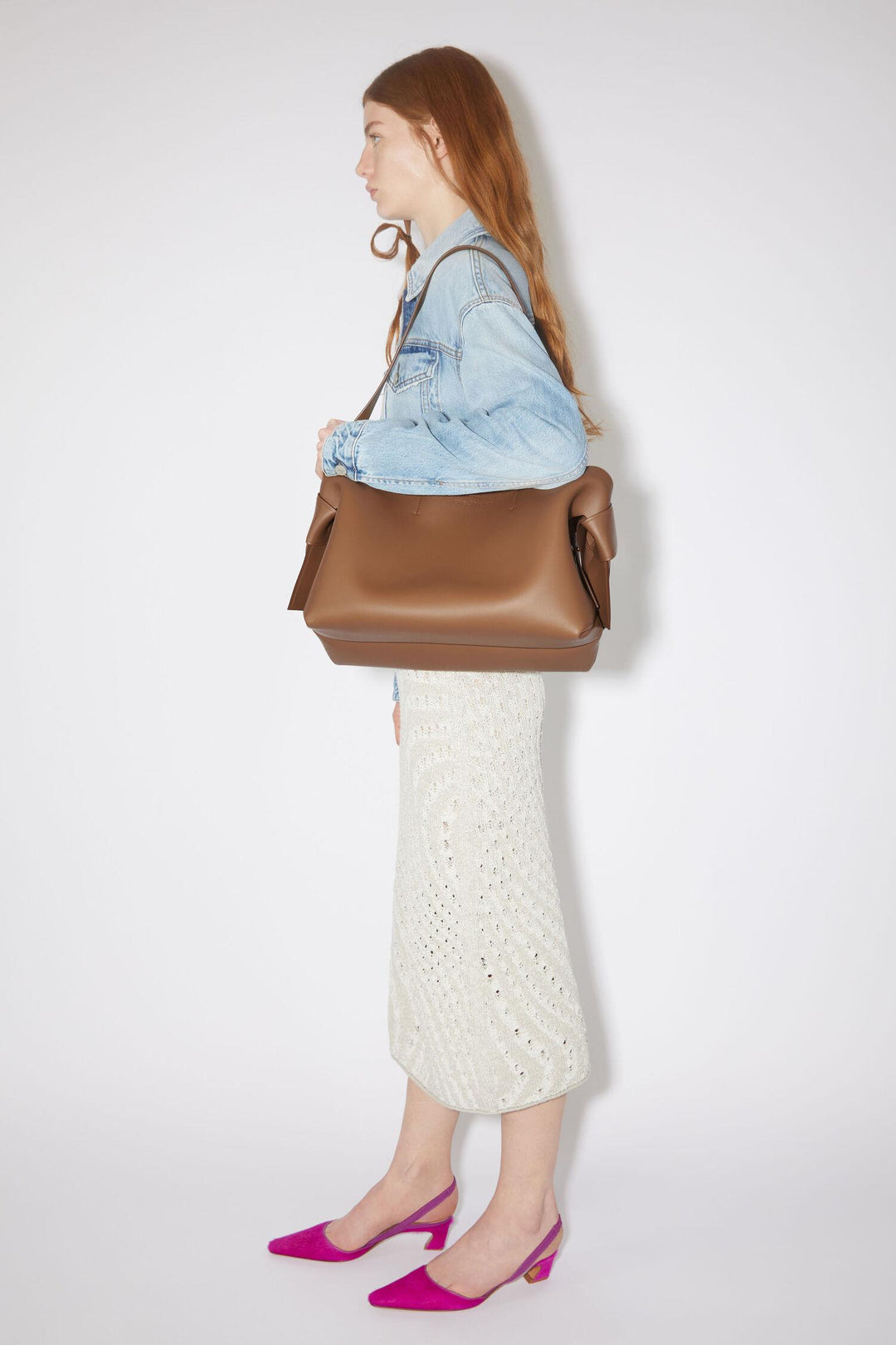 Musubi Midi Tote Camel Brown