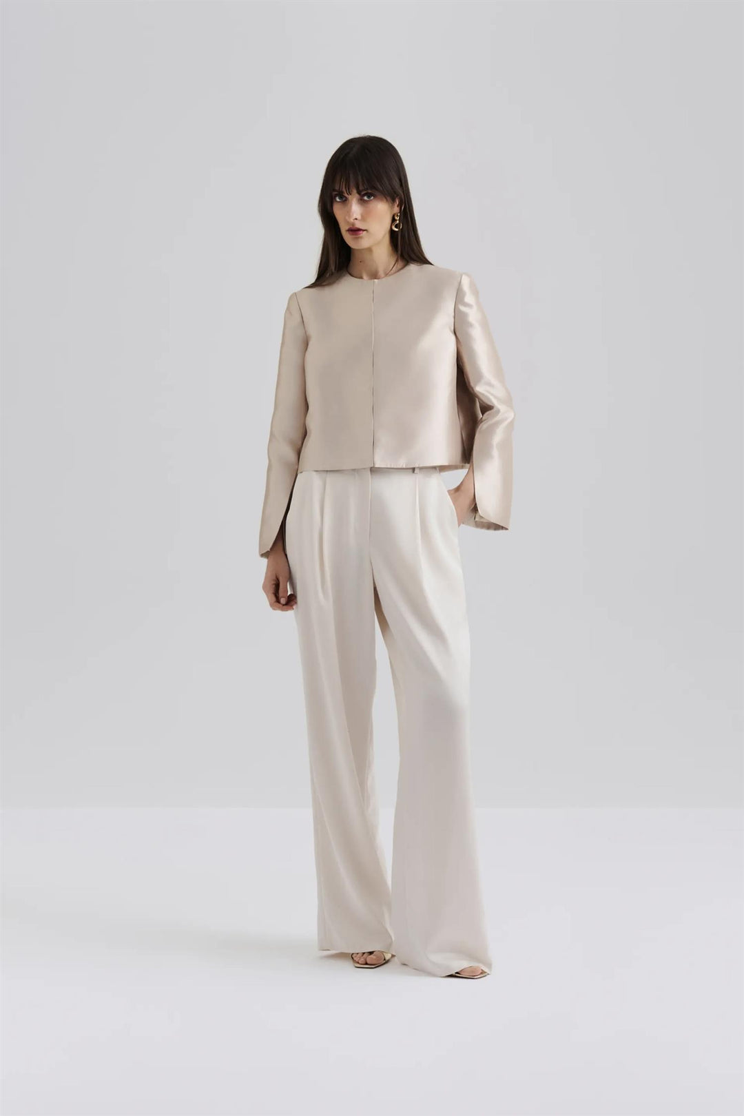 BY MALINA Ruthie Cropped Long Sleeve Blouse Soft Beige - Dale
