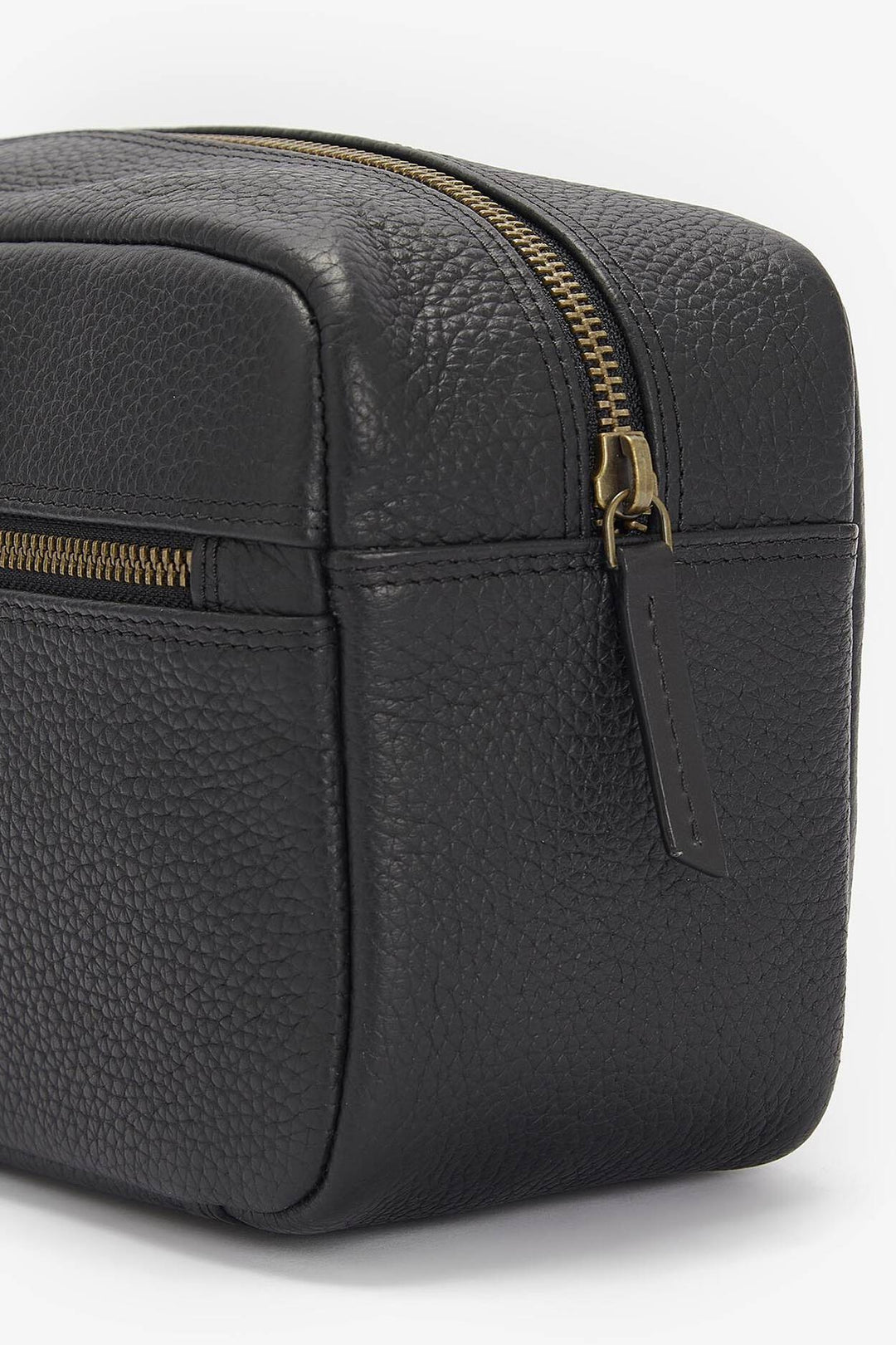 BARBOUR High Leather Washbag Black - Dale
