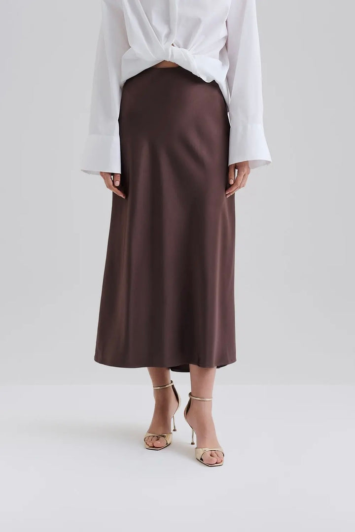 BY MALINA Aubree Satin Midi Skirt Chocolate - Dale