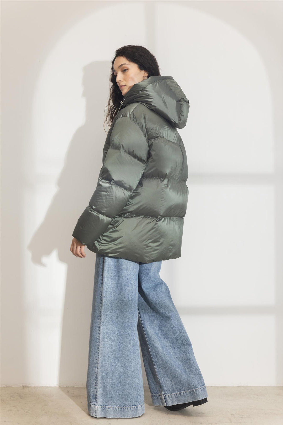 Saga Down Jacket Olive