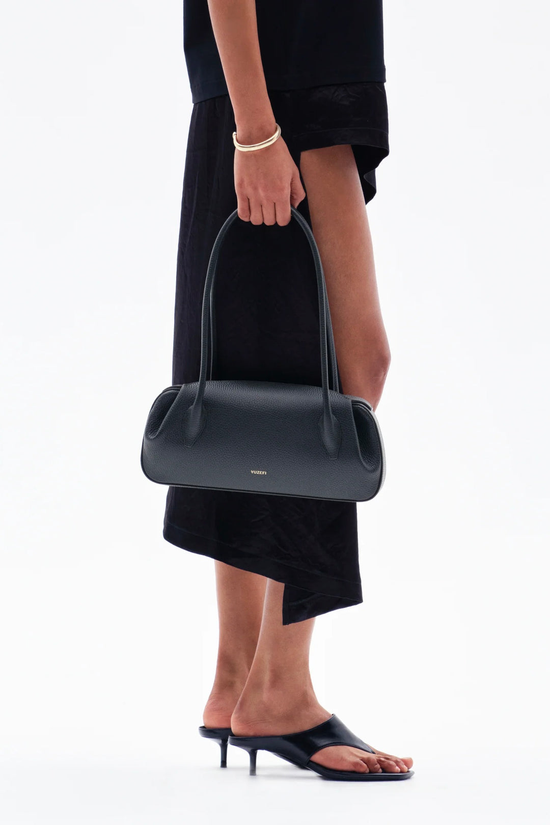 YUZEFI Oyster Shoulder Bag Black - Dale