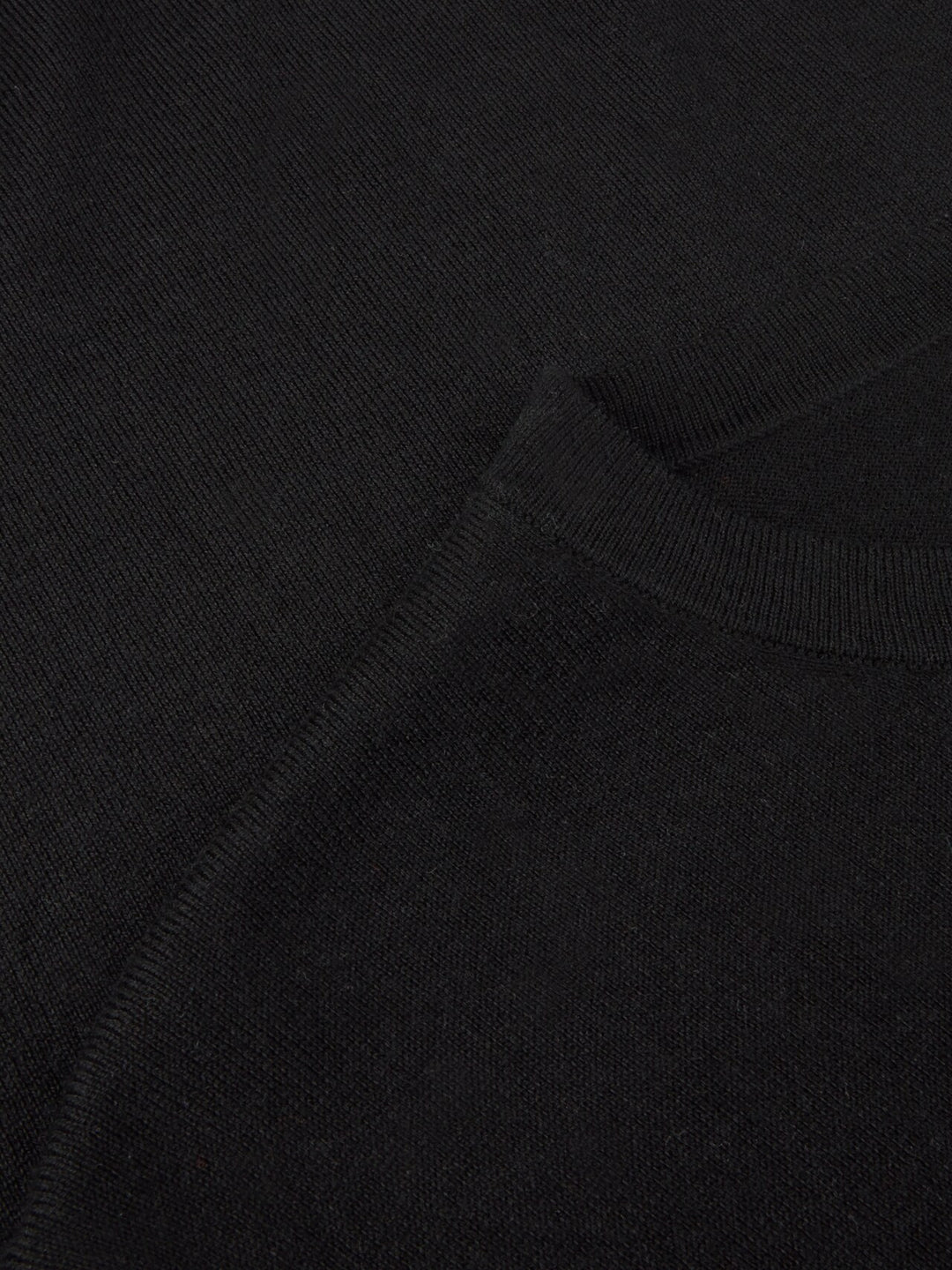 Silk Cashmere Knitted Tee Black