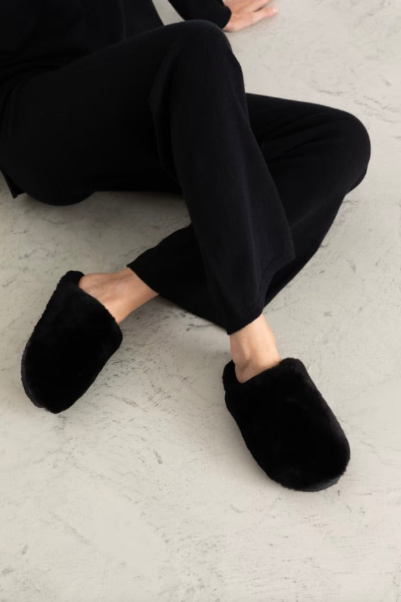 Cozy Slippers Black