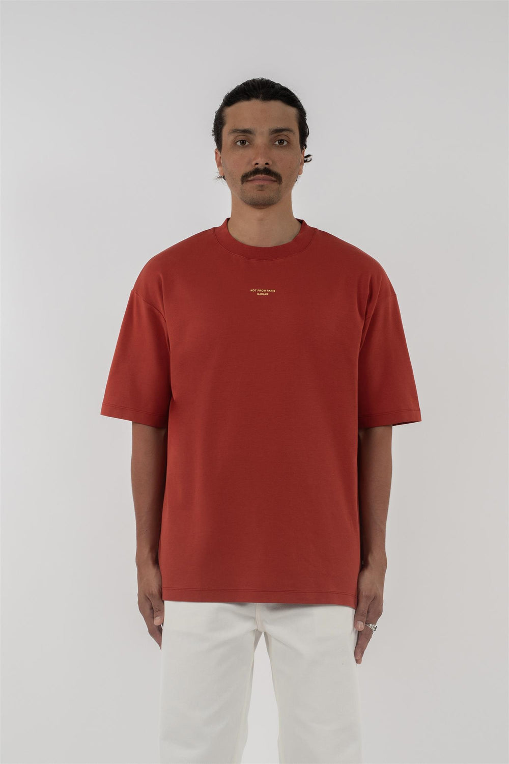 DRÔLE DE MONSIEUR Le T-shirt Slogan Classique Dark Red - Dale