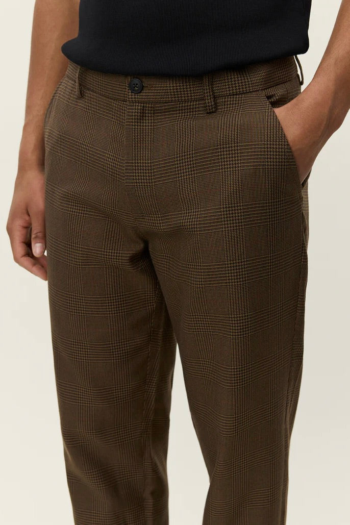 LES DEUX Como Reg Houndstooth Suit Pants Teak - Dale