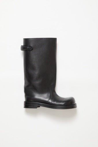 Beshay Boot Ode