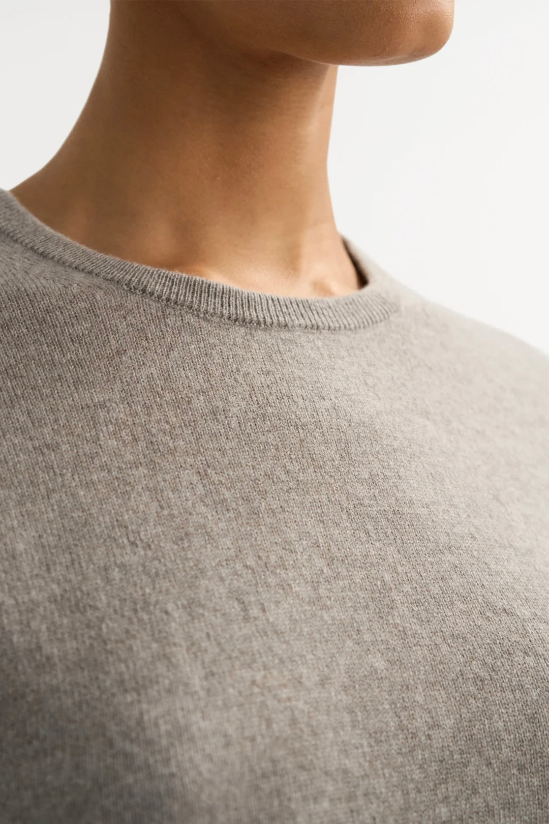 SOFT GOAT Short Sleeve Crewneck Greige - Dale