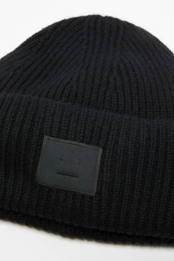 Pana Face Yak Beanie Black