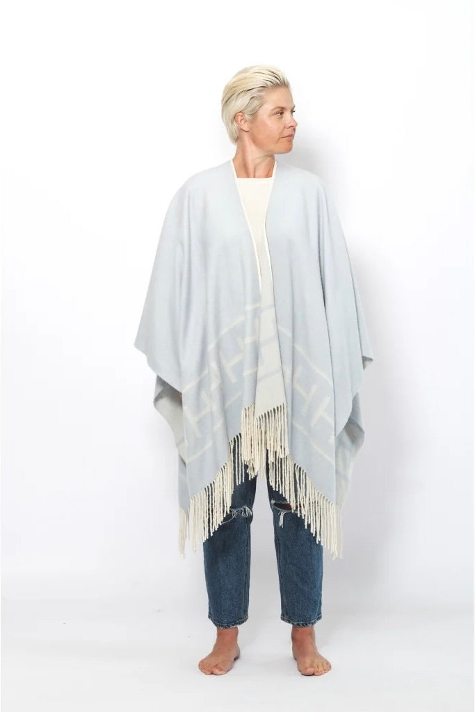 Hést Shawl Light Blue