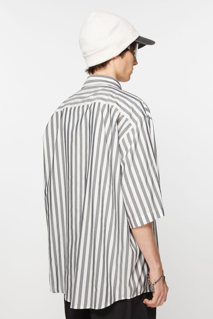 STRIPE BUTTON-UP SHIRT BLACK AND WHITE