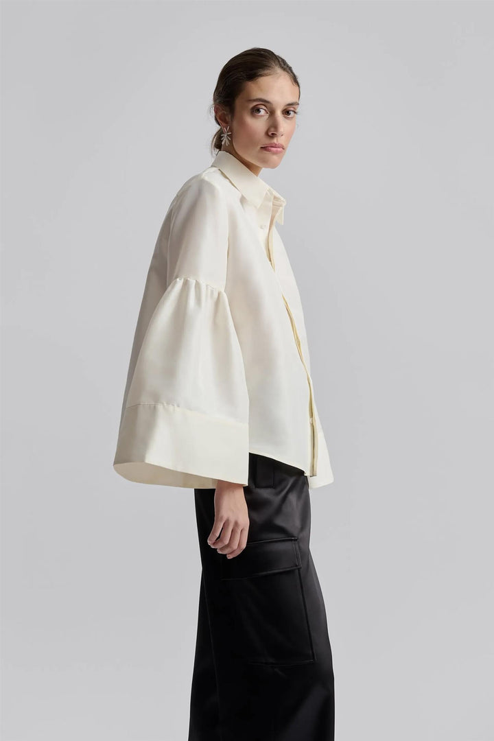 Michaela Frill Sleeve Shirt