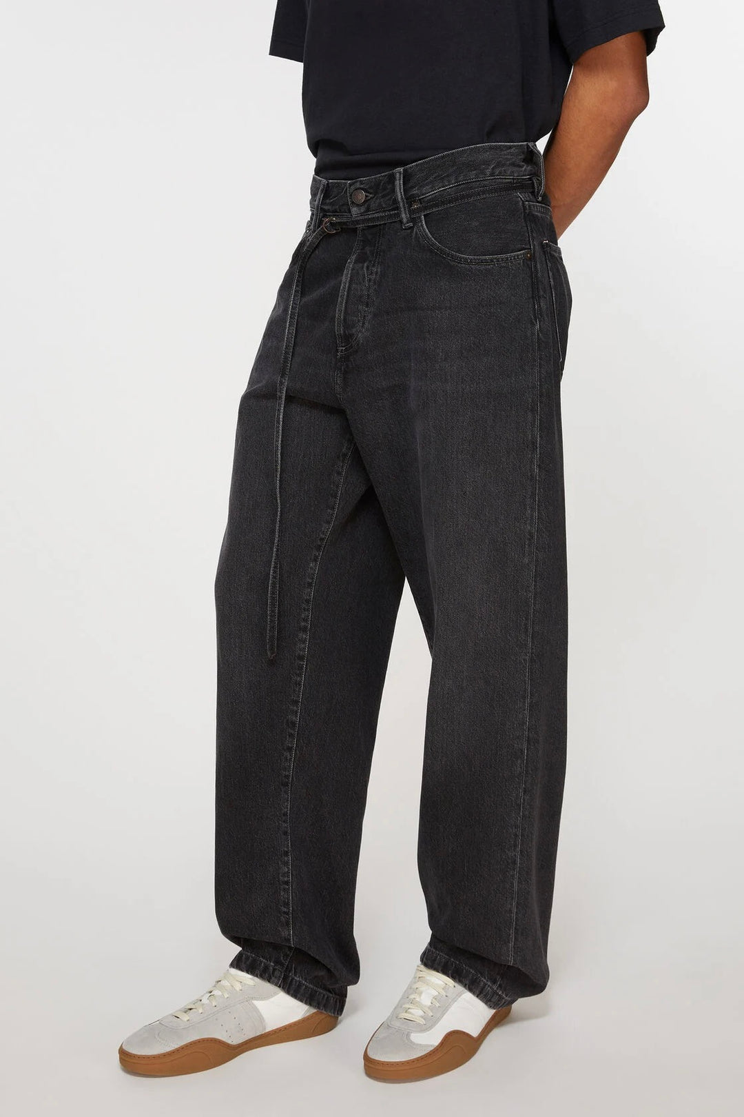 Loose Fit 1991 Train Vintage Black