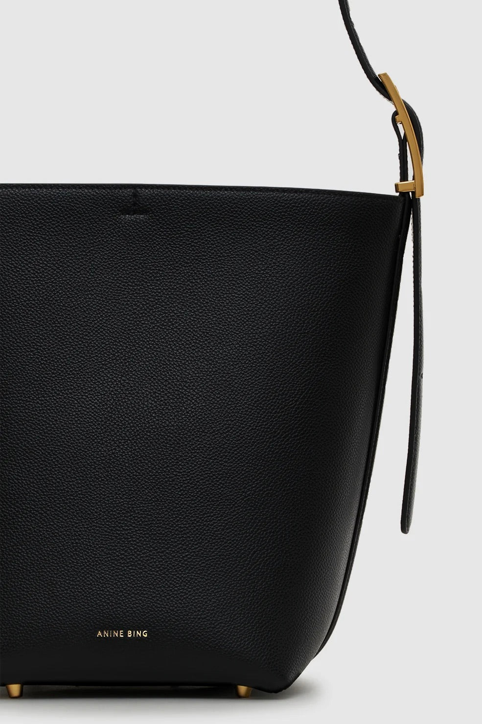 ANINE BING Elly Medium Bucket Bag Grained Leather Black - Dale