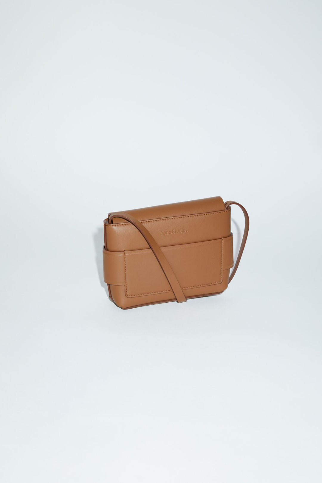 MUSUBI CROSSBODY WALLET CAMEL BROWN