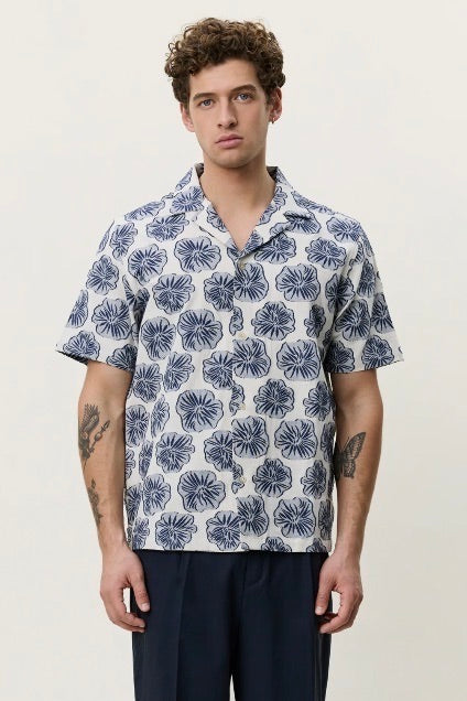 Dahlia Jacquard Short Sleeve Shirt