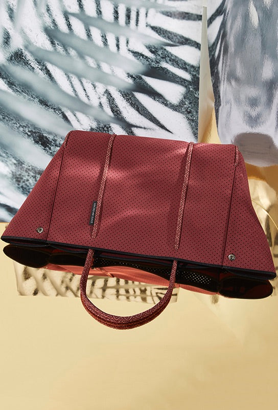 Escape Tote Crimson