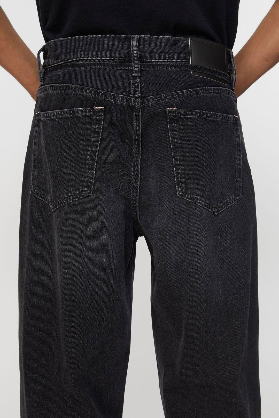Loose Fit 1991 Train Vintage Black