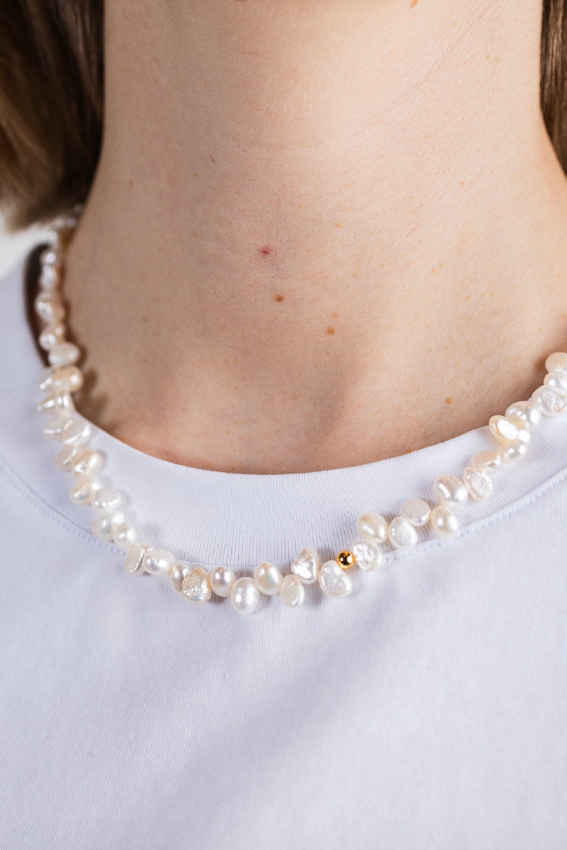 Pearly Drop Necklace