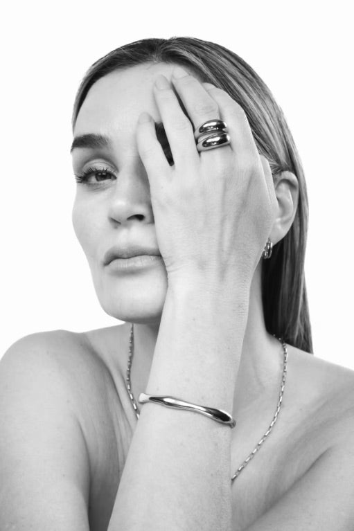 The Sleek Bangle Gold