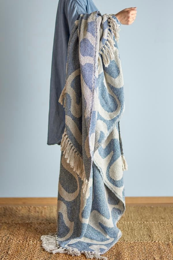 Salobre Throw Blue