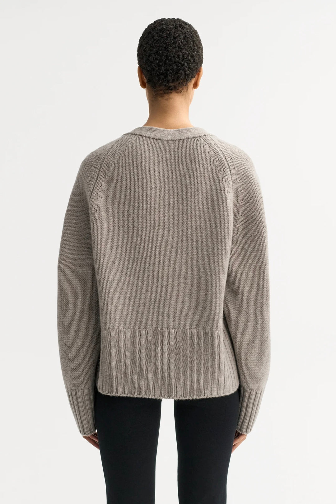 SOFT GOAT V-neck Cardigan Greige - Dale