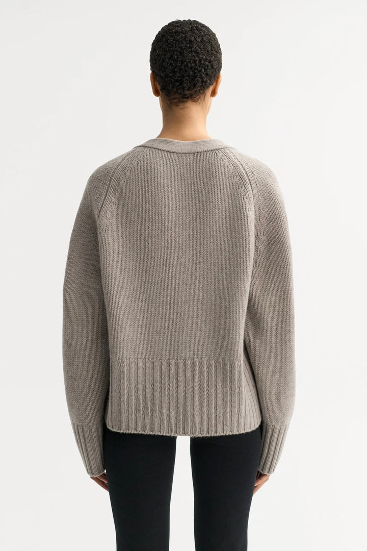 SOFT GOAT V-neck Cardigan Greige - Dale