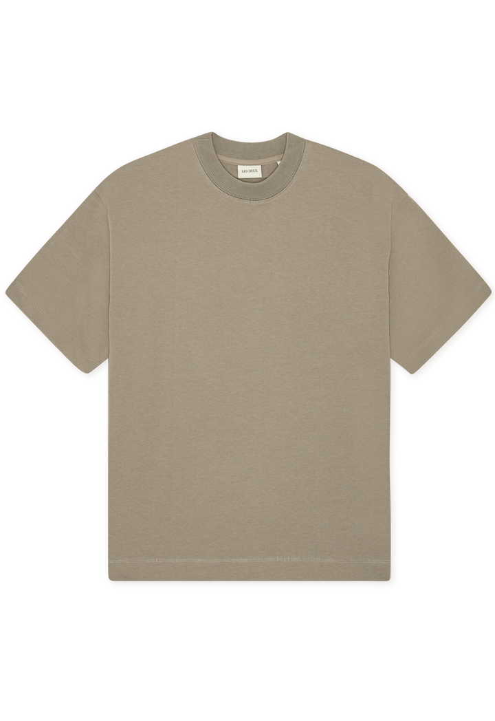 LES DEUX Carl T-Shirt Laurel Oak Sand - Dale