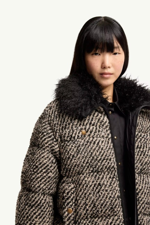 Dynamique Bouclé Short Down Jacket Dark Grey