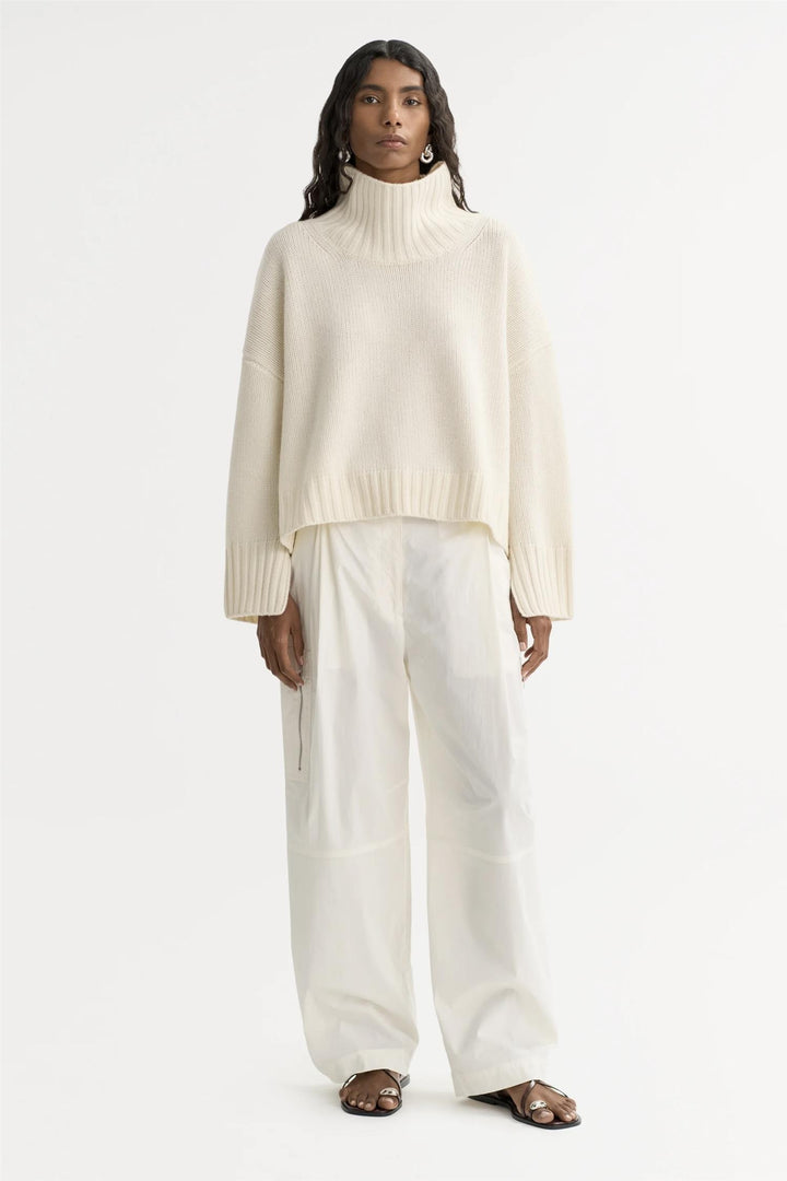 SOFT GOAT Girlfriend Turtleneck Feather White - Dale