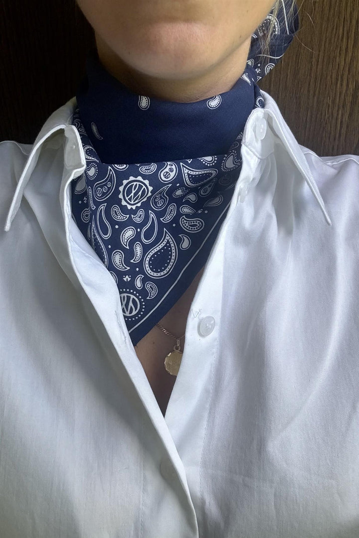LE SCARF Cotton Paisley Scarf Navy 55x55 - Dale