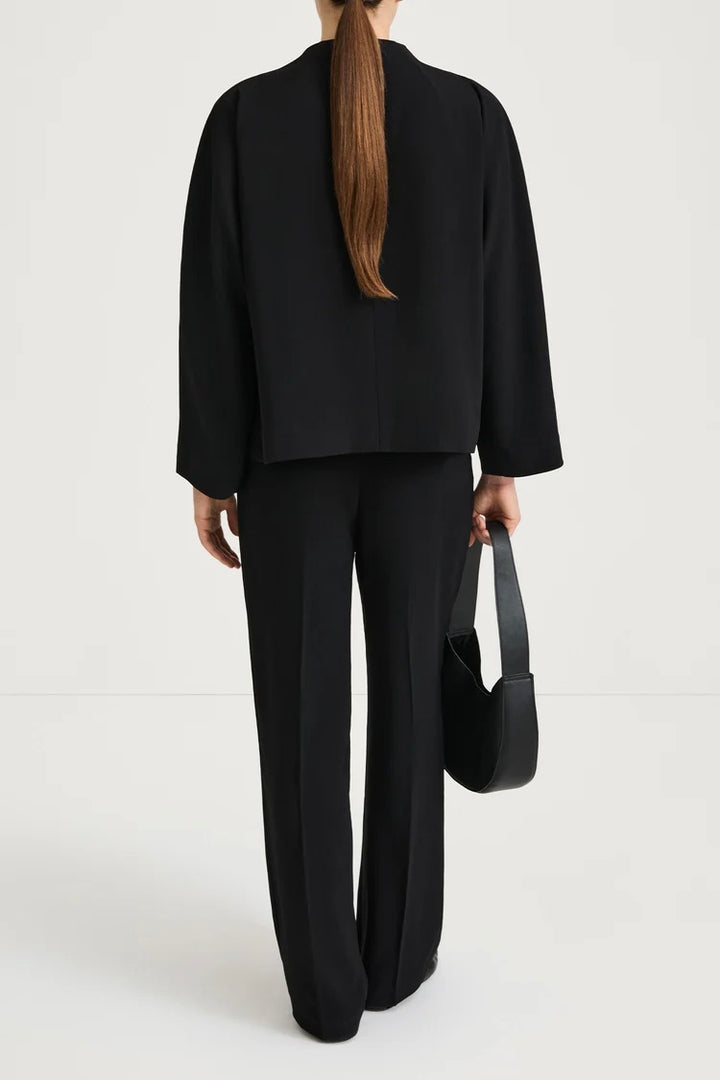 The Dinner Jacket Barrea Black
