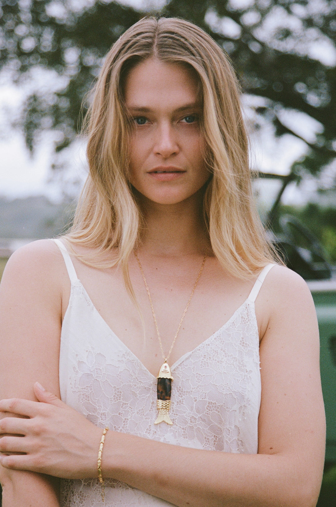 Big Catch Necklace Gold