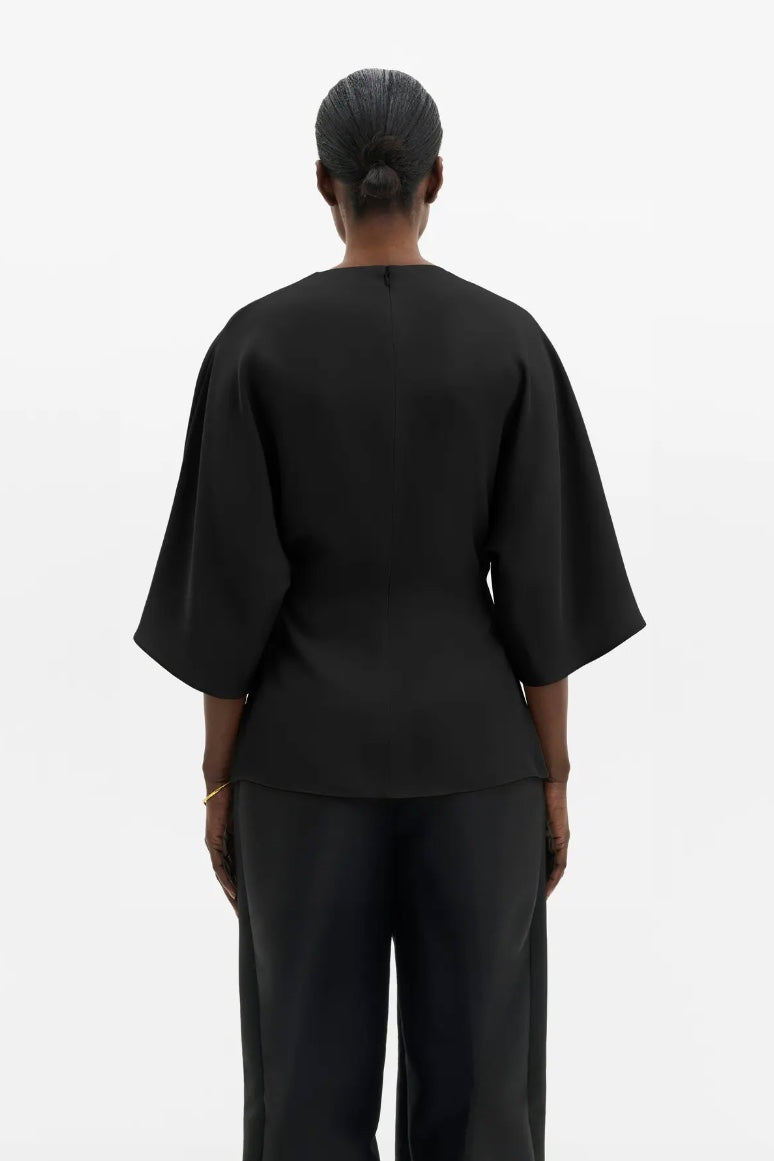 Zilla Brooch Detailed Blouse Black